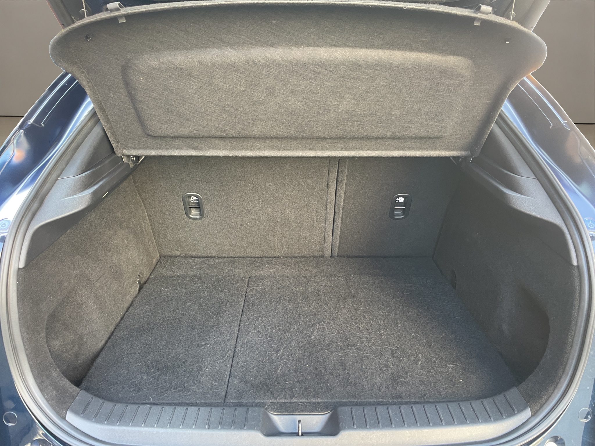 MAZDACX30HYBRIDA2022_17_converted